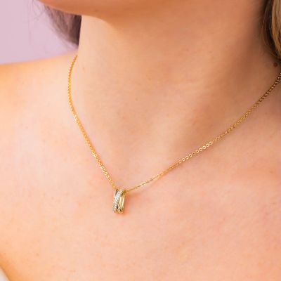 BGR160D Collana girocollo placcato oro giallo con pendente incrociato liscio e in pavè di zirconi.